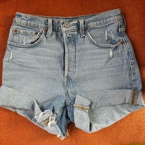 Levi’s 501 high rise denim shorts size 28